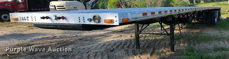 image for item MK9055 2006 Transcraft Eagle 2  flatbed trailer