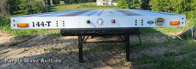 image for item MK9055 2006 Transcraft Eagle 2  flatbed trailer