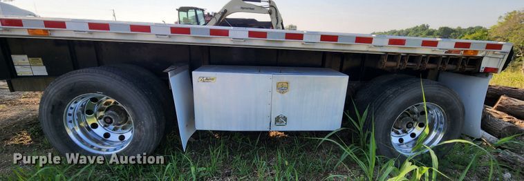 image for item MK9055 2006 Transcraft Eagle 2  flatbed trailer