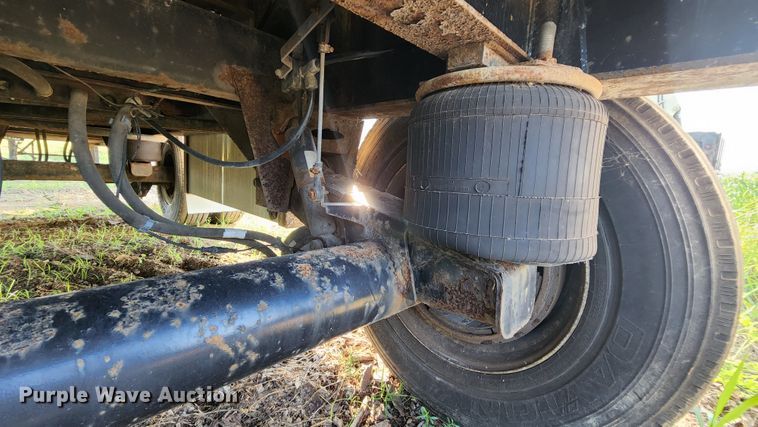 image for item MK9055 2006 Transcraft Eagle 2  flatbed trailer