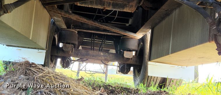 image for item MK9055 2006 Transcraft Eagle 2  flatbed trailer