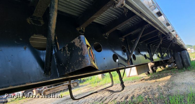 image for item MK9055 2006 Transcraft Eagle 2  flatbed trailer