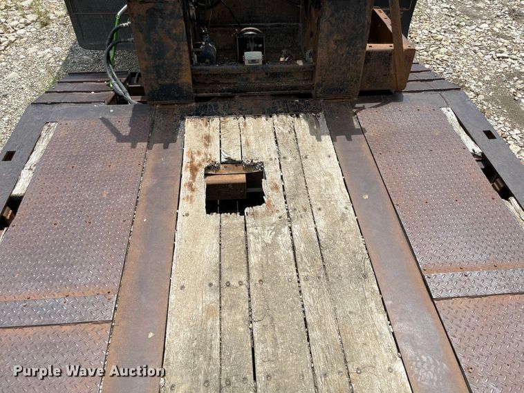 image for item MU9001 2009 Trail Eze TE80DGWS53  lowboy equipment trailer