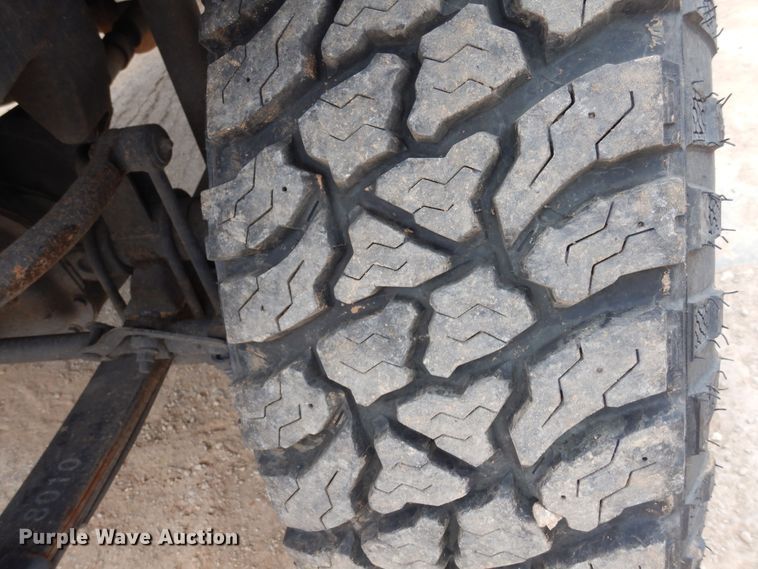 image for item DB7904 1995 Jeep Wrangler  SUV