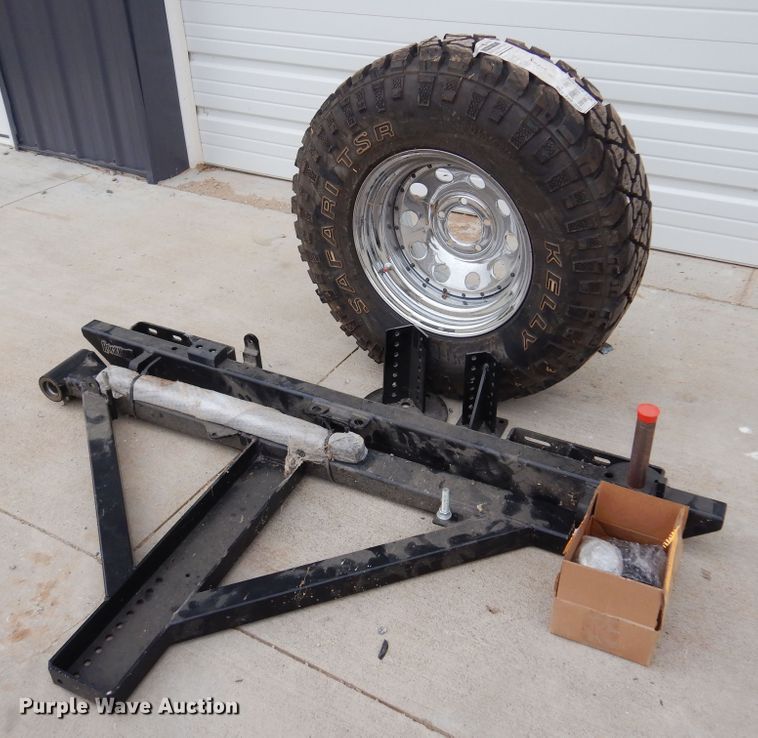 image for item DB7904 1995 Jeep Wrangler  SUV