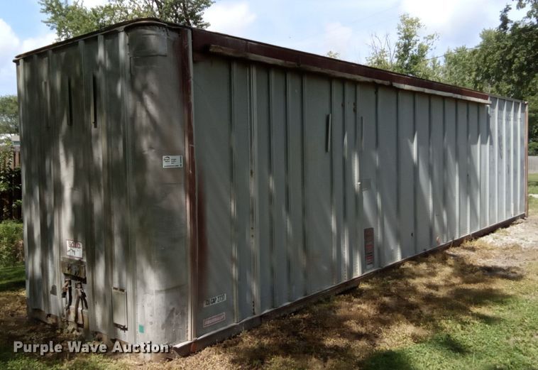 image for item DK0980 Fruehauf  dry van trailer body