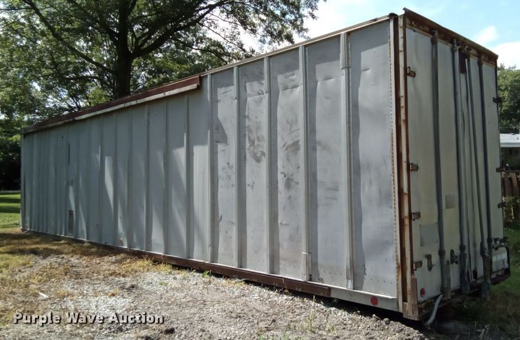 image for item DK0980 Fruehauf  dry van trailer body