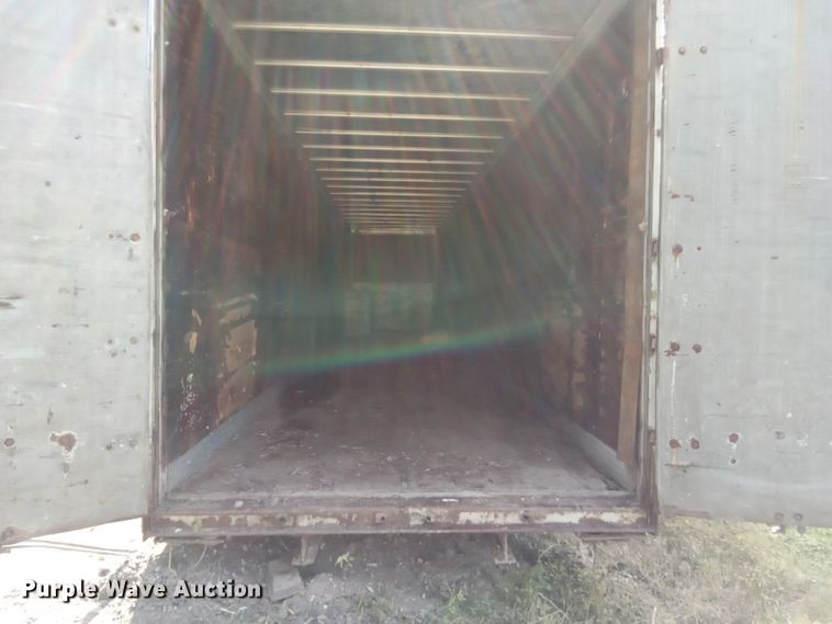 image for item DK0980 Fruehauf  dry van trailer body