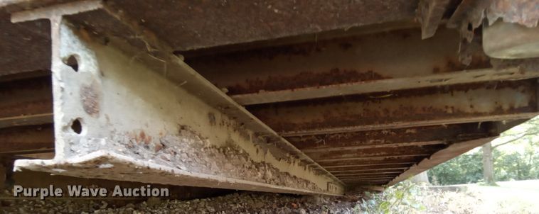 image for item DK0980 Fruehauf  dry van trailer body