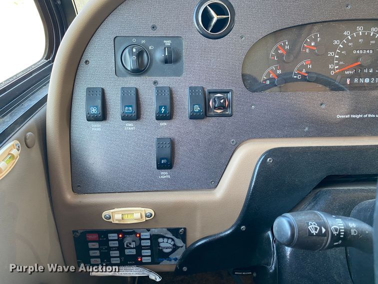 image for item DK6250 1999 Georgie Boy Pursuit  RV