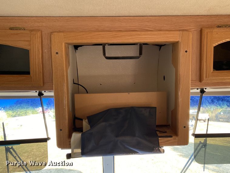 image for item DK6250 1999 Georgie Boy Pursuit  RV