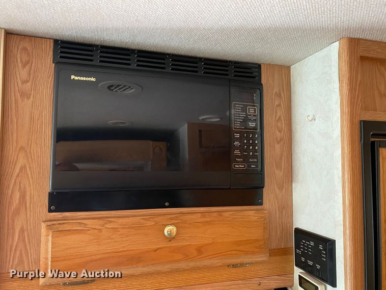 image for item DK6250 1999 Georgie Boy Pursuit  RV