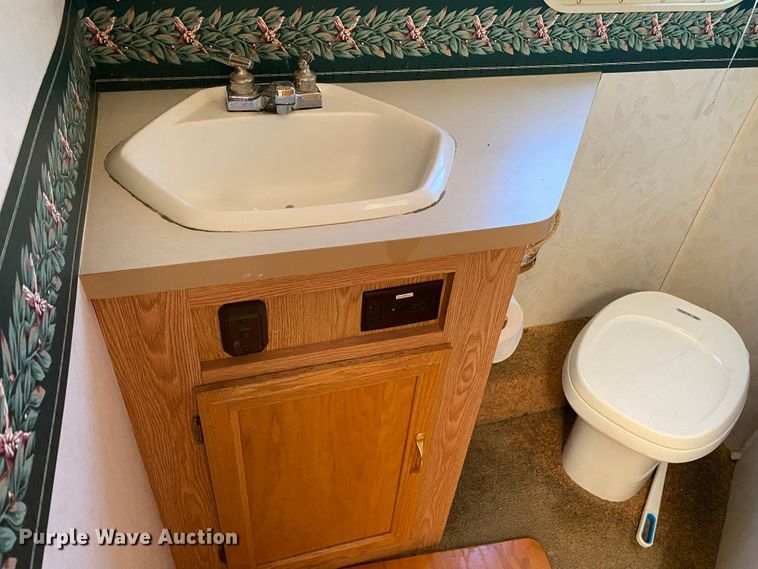 image for item DK6250 1999 Georgie Boy Pursuit  RV