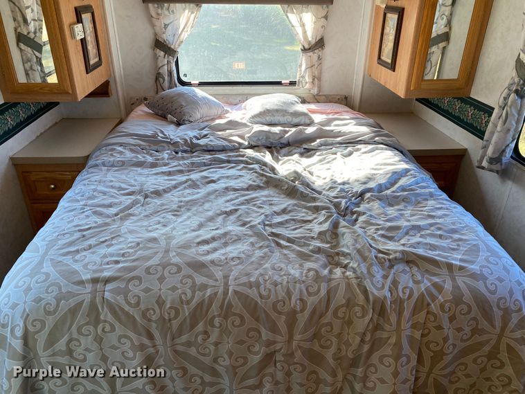 image for item DK6250 1999 Georgie Boy Pursuit  RV