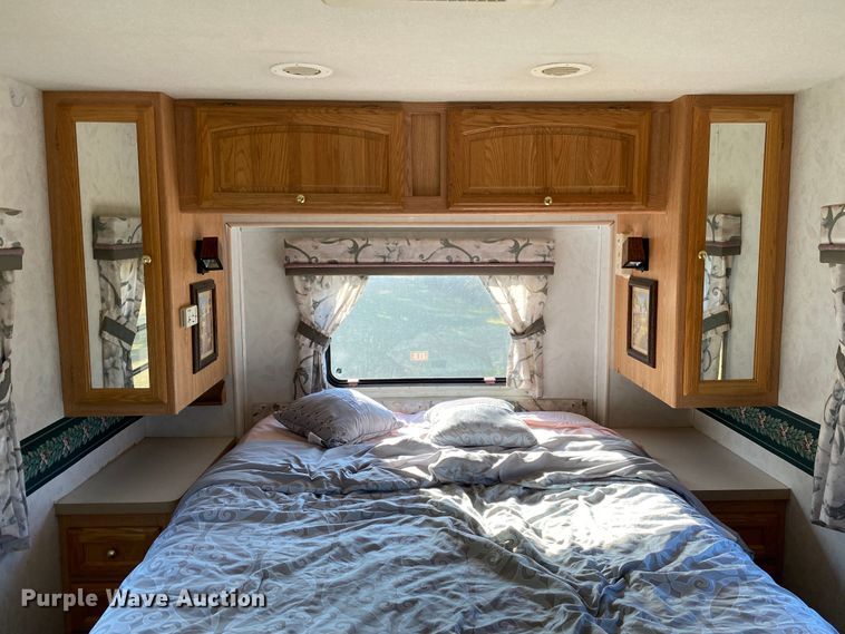 image for item DK6250 1999 Georgie Boy Pursuit  RV