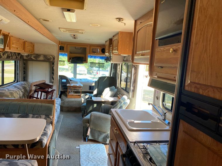 image for item DK6250 1999 Georgie Boy Pursuit  RV