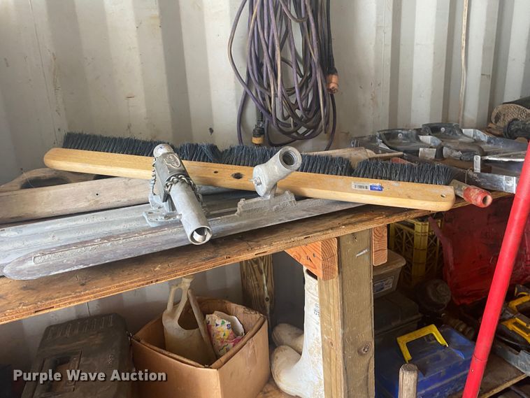 image for item DK6367 Shipping container