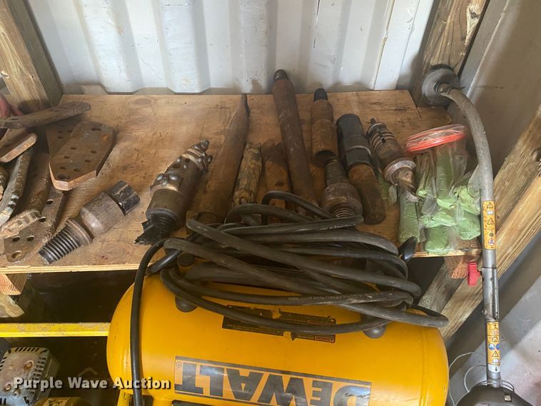 image for item DK6367 Shipping container