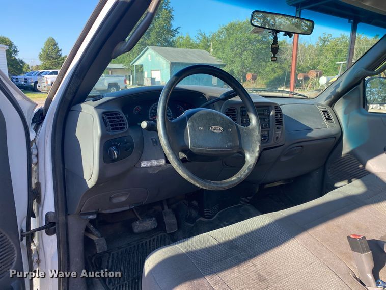 image for item DK6376 2001 Ford F150  pickup truck