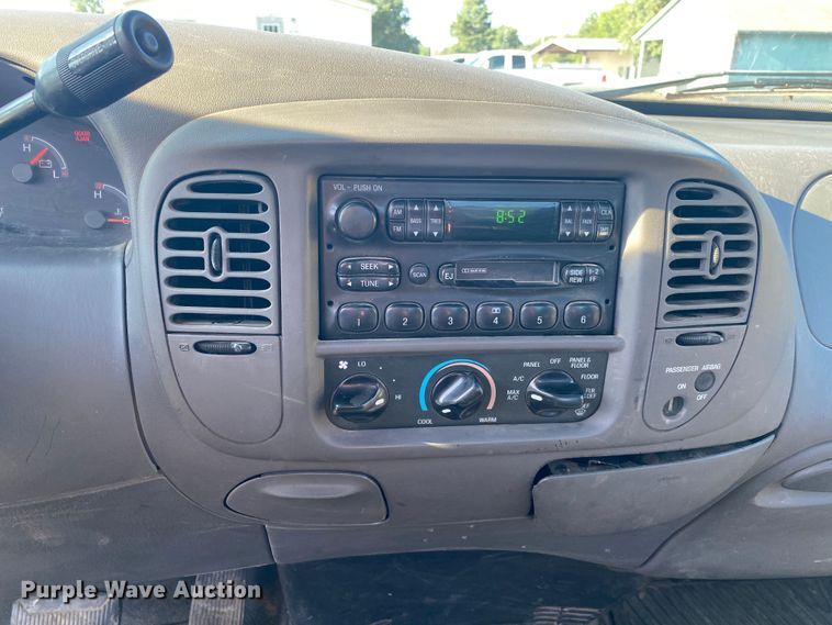 image for item DK6376 2001 Ford F150  pickup truck