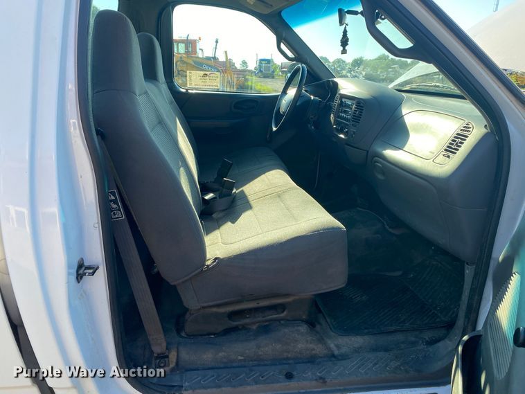 image for item DK6376 2001 Ford F150  pickup truck