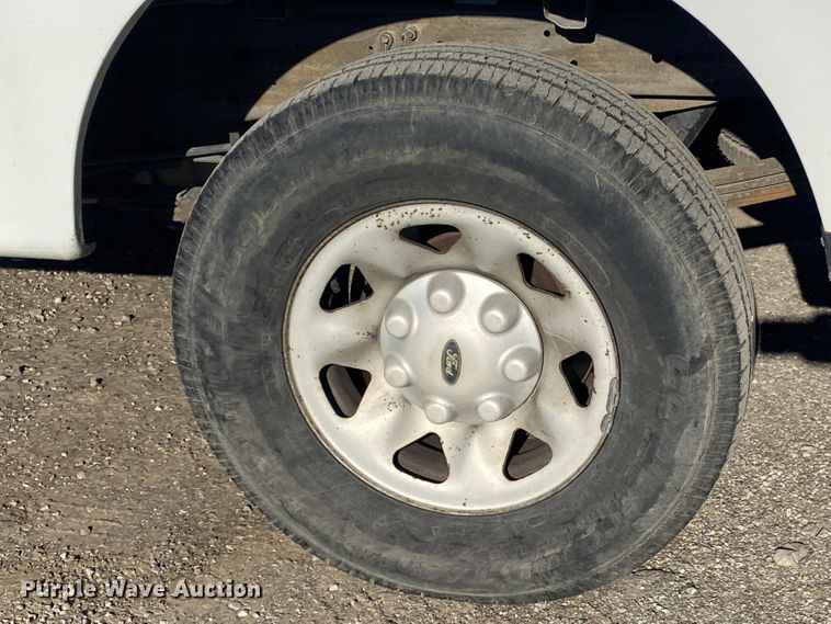 image for item DK6376 2001 Ford F150  pickup truck