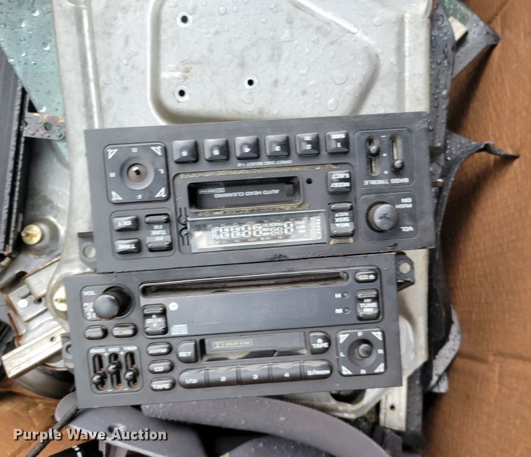 image for item DM2454 1999 Chrysler Sebring JXi  convertible