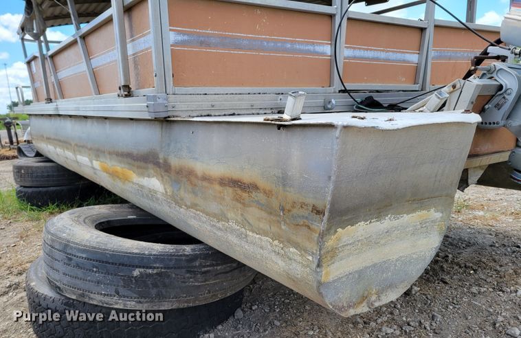 image for item DM2459 1981 Play Craft  boat