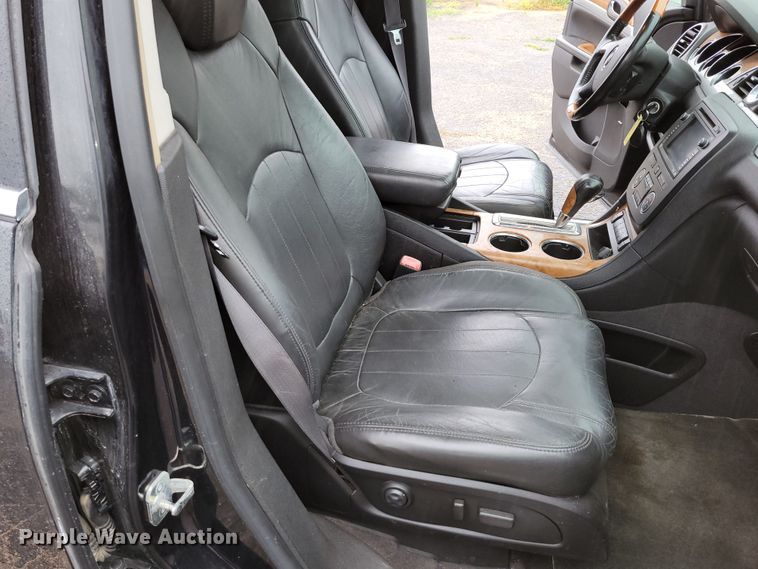 image for item DM2486 2008 Buick Enclave CXL  SUV