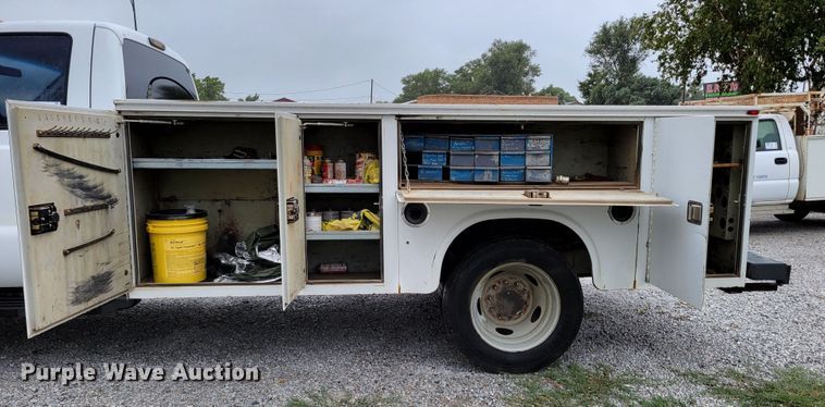 image for item DM2489 2008 Ford F550 Super Duty XL  utility / service truck