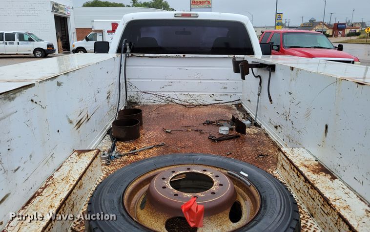 image for item DM2489 2008 Ford F550 Super Duty XL  utility / service truck