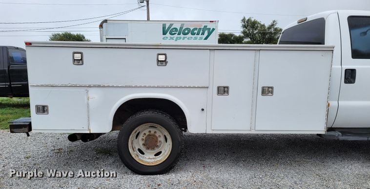 image for item DM2489 2008 Ford F550 Super Duty XL  utility / service truck