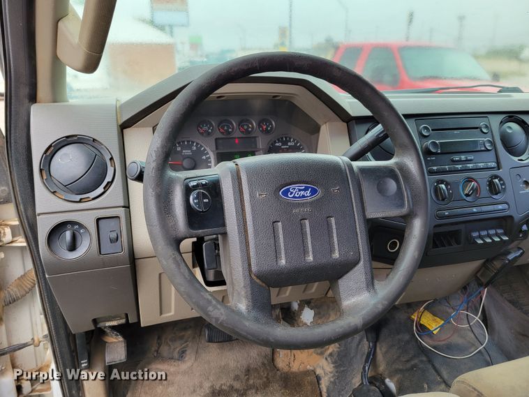 image for item DM2489 2008 Ford F550 Super Duty XL  utility / service truck