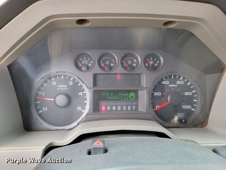 image for item DM2489 2008 Ford F550 Super Duty XL  utility / service truck