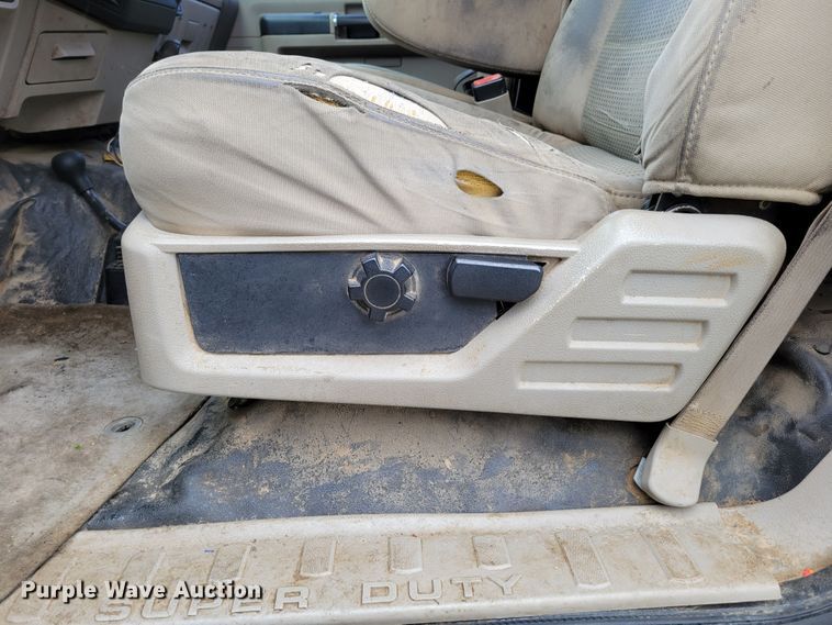 image for item DM2489 2008 Ford F550 Super Duty XL  utility / service truck