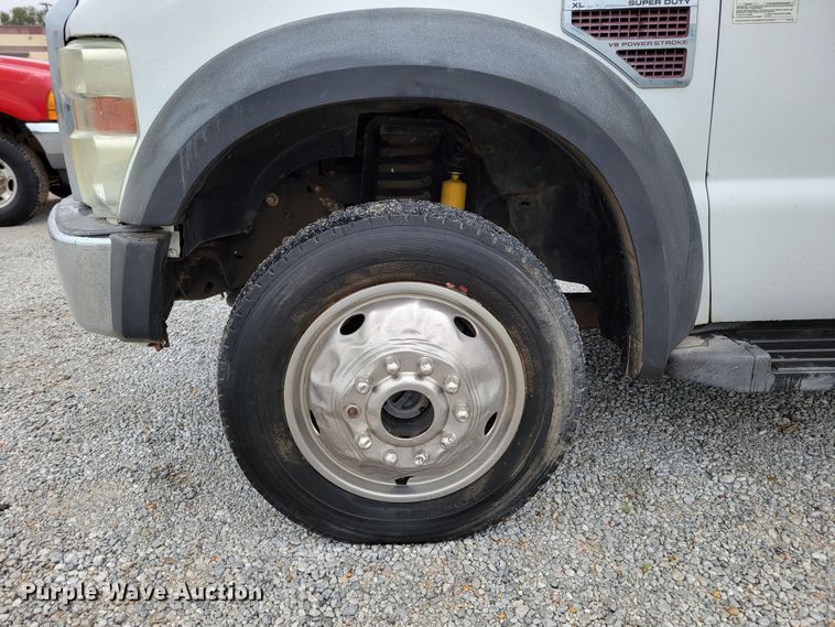image for item DM2489 2008 Ford F550 Super Duty XL  utility / service truck
