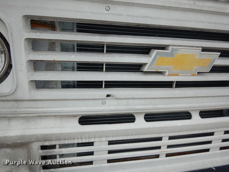 image for item DN1722 1990 Chevrolet B60  school bus