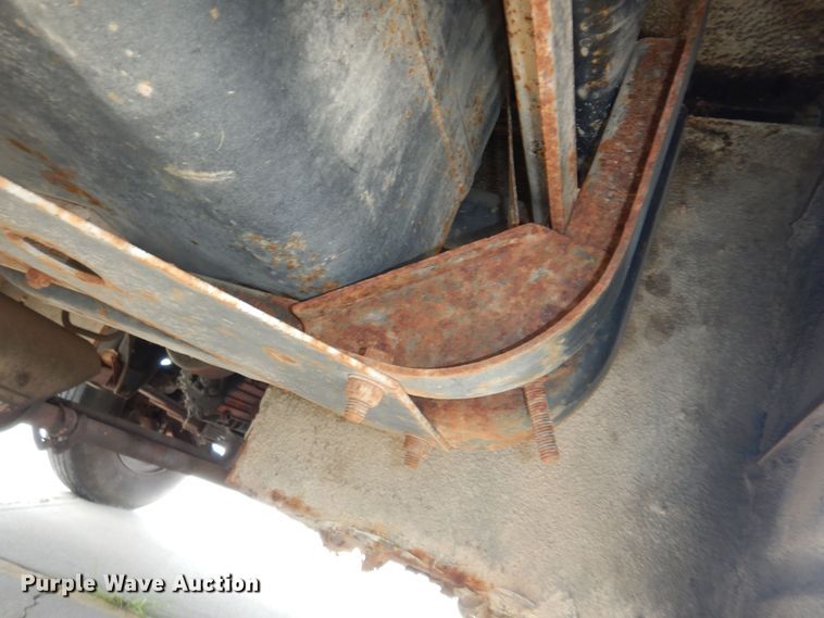 image for item DN1722 1990 Chevrolet B60  school bus