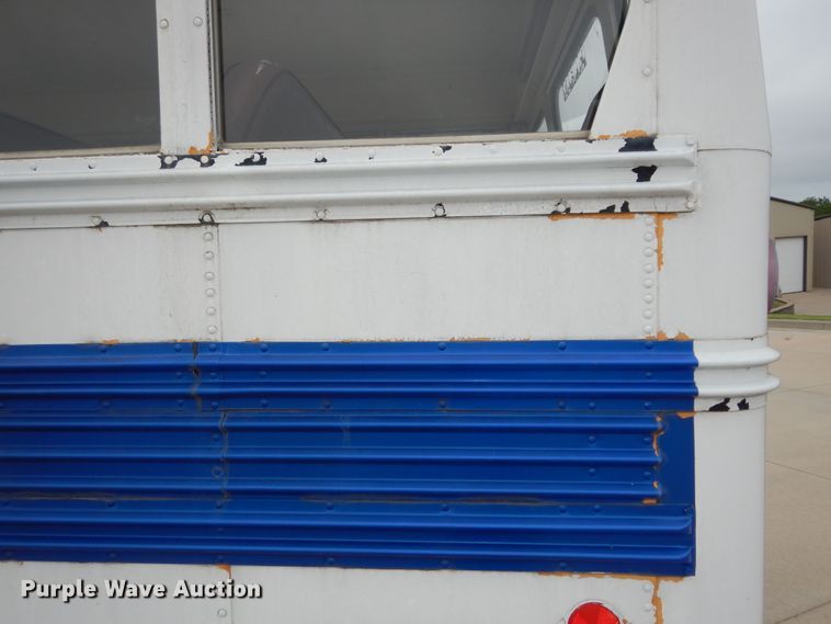 image for item DN1722 1990 Chevrolet B60  school bus