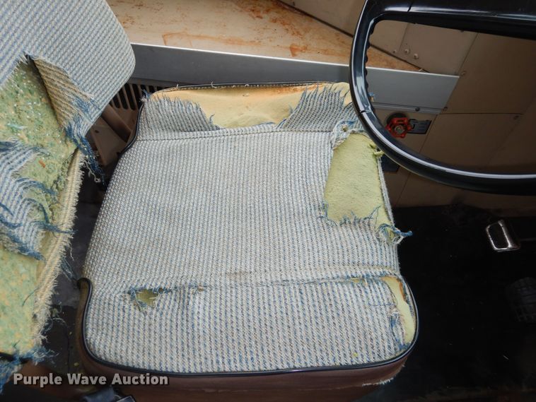 image for item DN1722 1990 Chevrolet B60  school bus