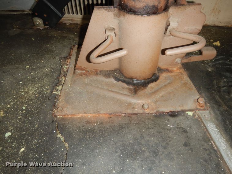 image for item DN1722 1990 Chevrolet B60  school bus