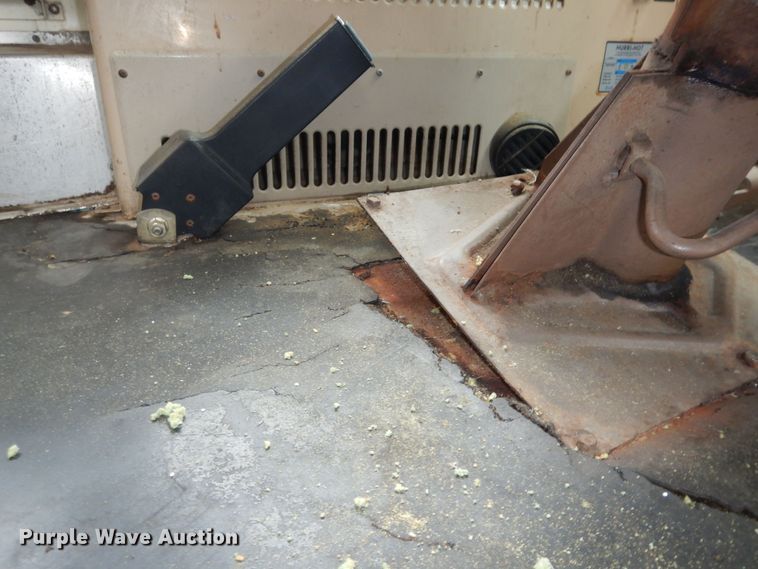 image for item DN1722 1990 Chevrolet B60  school bus