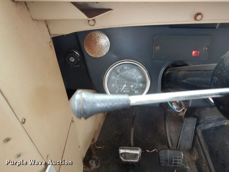 image for item DN1722 1990 Chevrolet B60  school bus