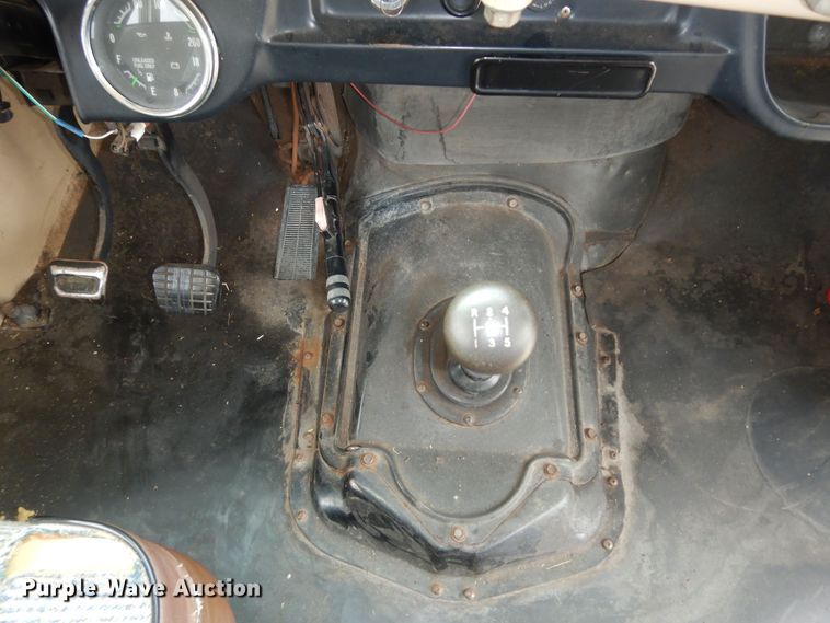 image for item DN1722 1990 Chevrolet B60  school bus