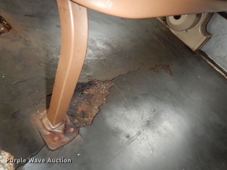 image for item DN1722 1990 Chevrolet B60  school bus