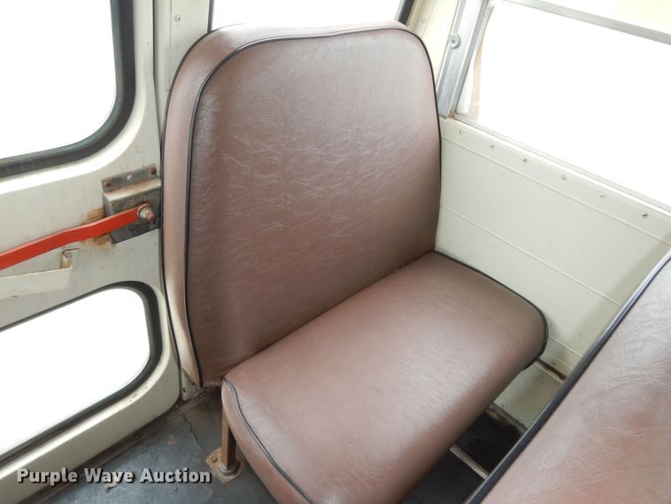 image for item DN1722 1990 Chevrolet B60  school bus