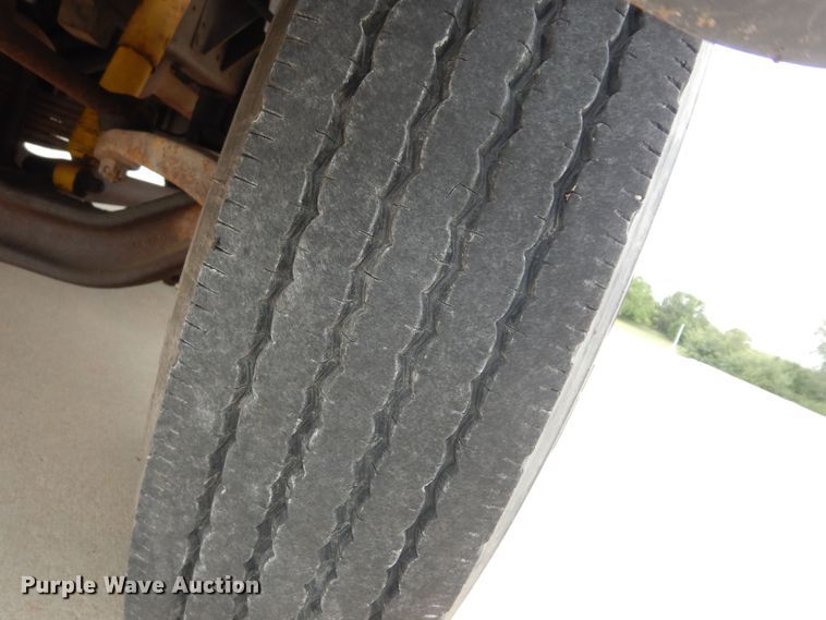 image for item DN1722 1990 Chevrolet B60  school bus