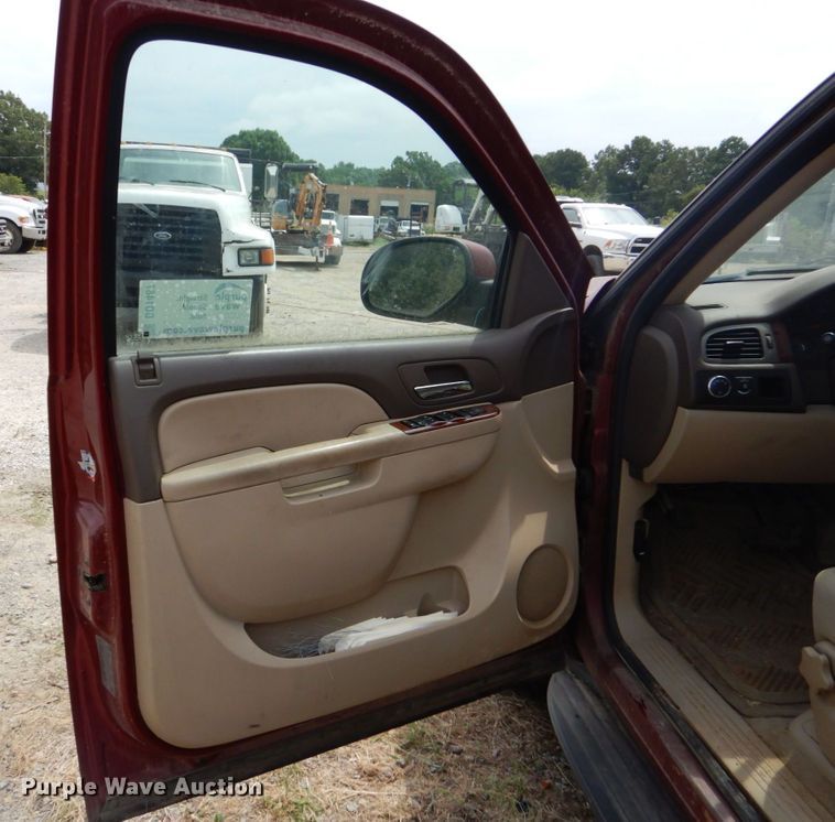 image for item DO1487 2011 Chevrolet Tahoe  SUV