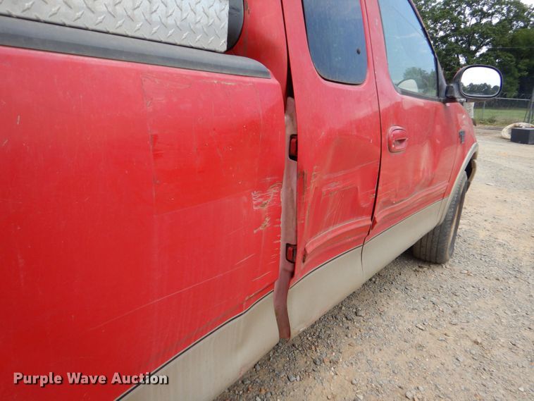 image for item DO1489 2000 Ford F150  SuperCab pickup truck