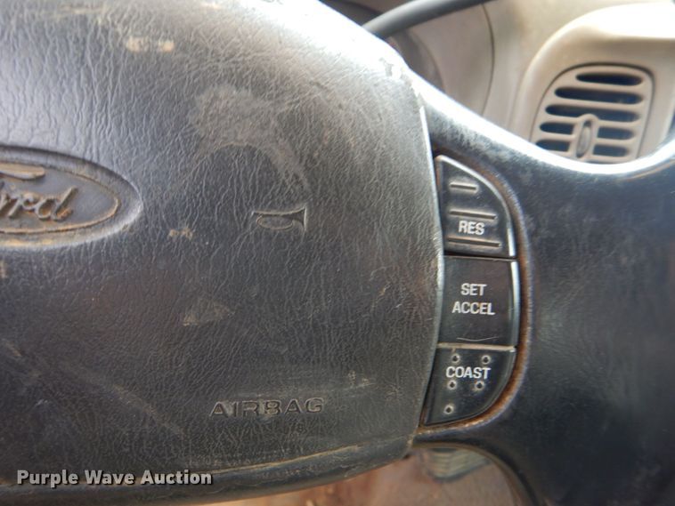 image for item DO1489 2000 Ford F150  SuperCab pickup truck